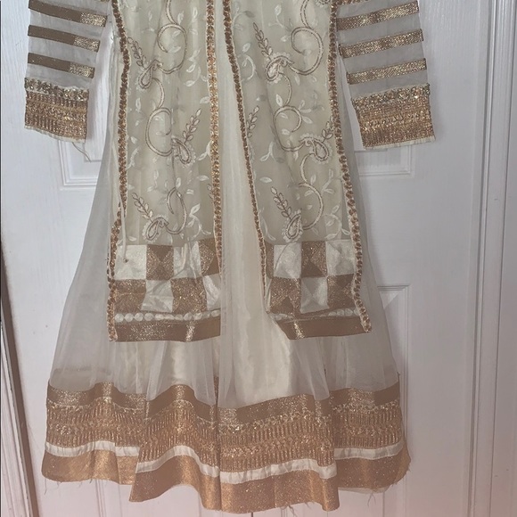 Kids Indian Dress - Picture 2 of 3